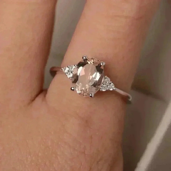 Jewelry - Sparkling Champagne Ring Size 8